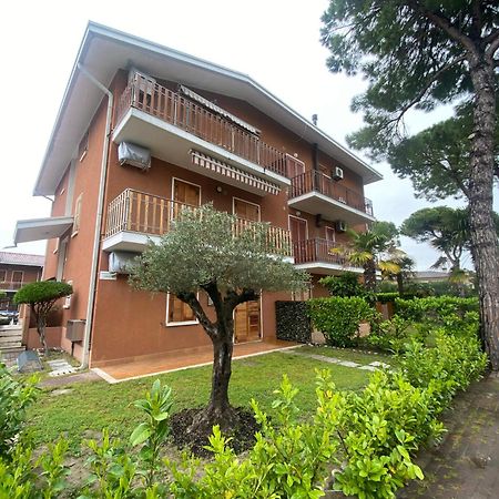 Cond Giardino Apartman Lignano Sabbiadoro Kültér fotó