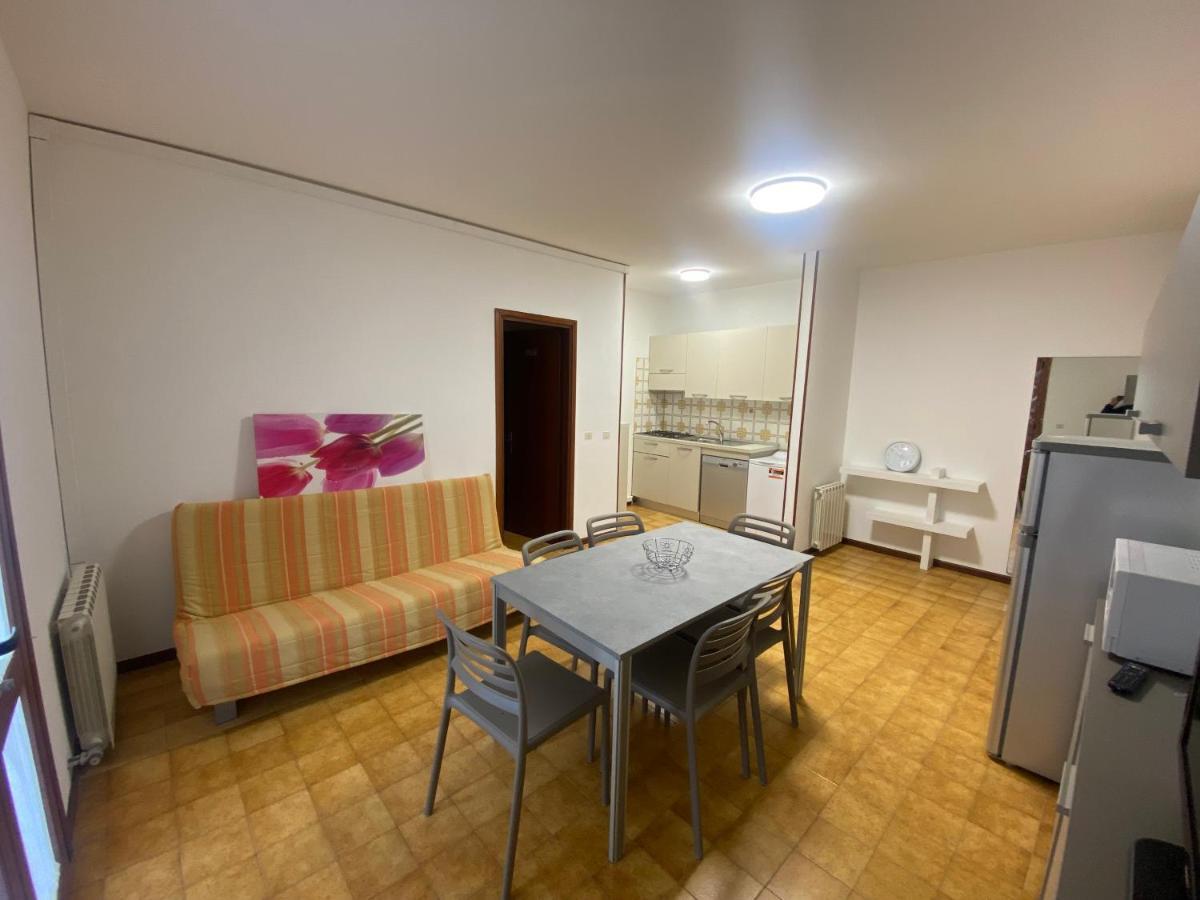 Cond Giardino Apartman Lignano Sabbiadoro Kültér fotó